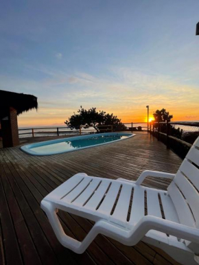 APARTAMENTO NA PRAIA no CONDOMÍNIO JUBIABÁ em OLIVENÇA - ILHÉUS
